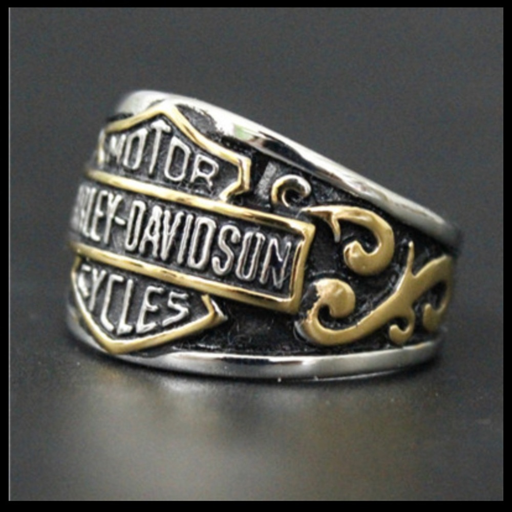 HOST PICK! Men’s HD Ring size 11. New! In stock